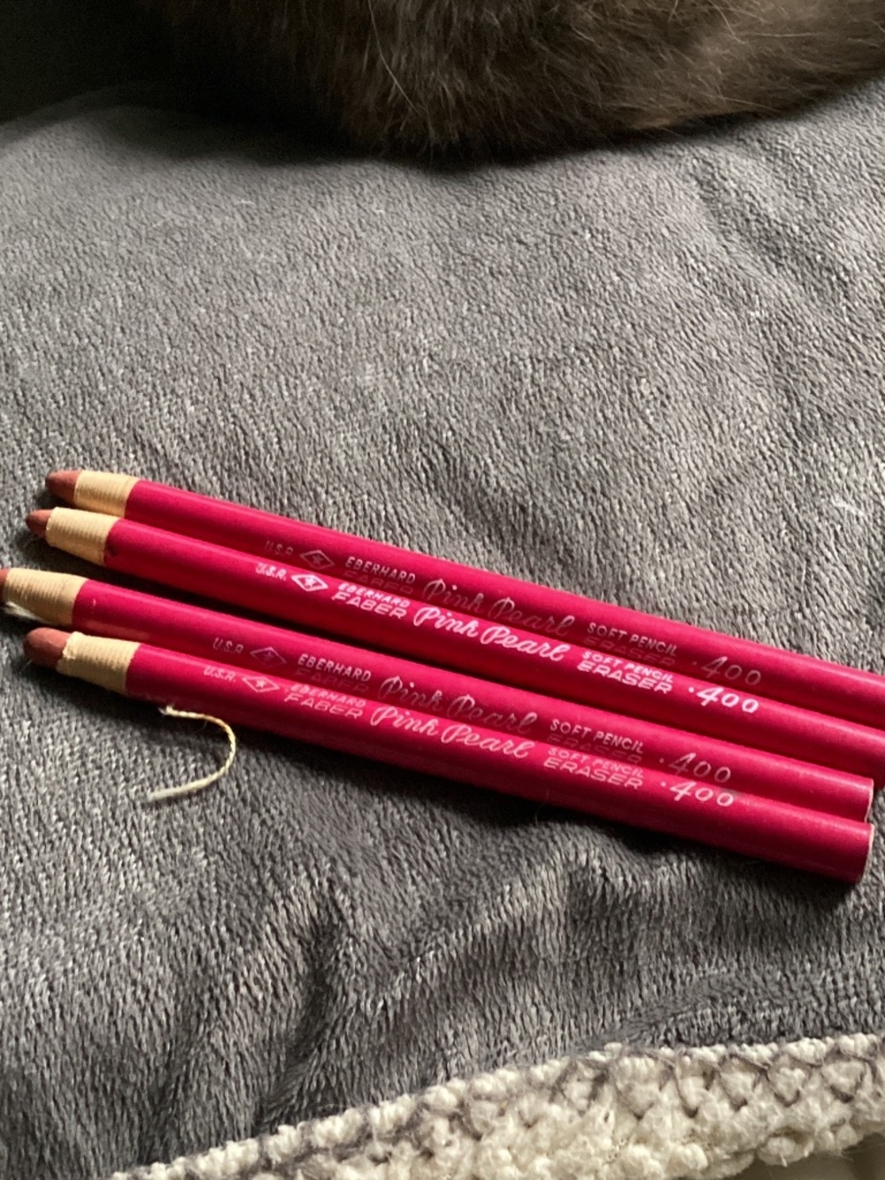 SET OF FOUR VINTAGE PINK PEARL SOFT PENCIL ERASERS #400